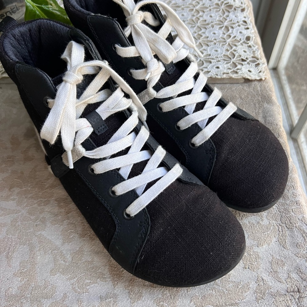 Women's Black High-Top Canvas Sneakers with White Laces